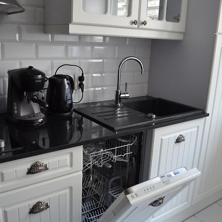 Apartament Orchidea Centrum Варшава Екстериор снимка