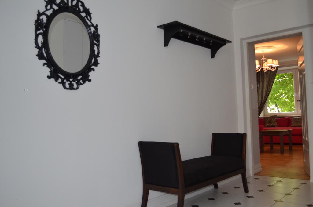 Apartament Orchidea Centrum Варшава Екстериор снимка