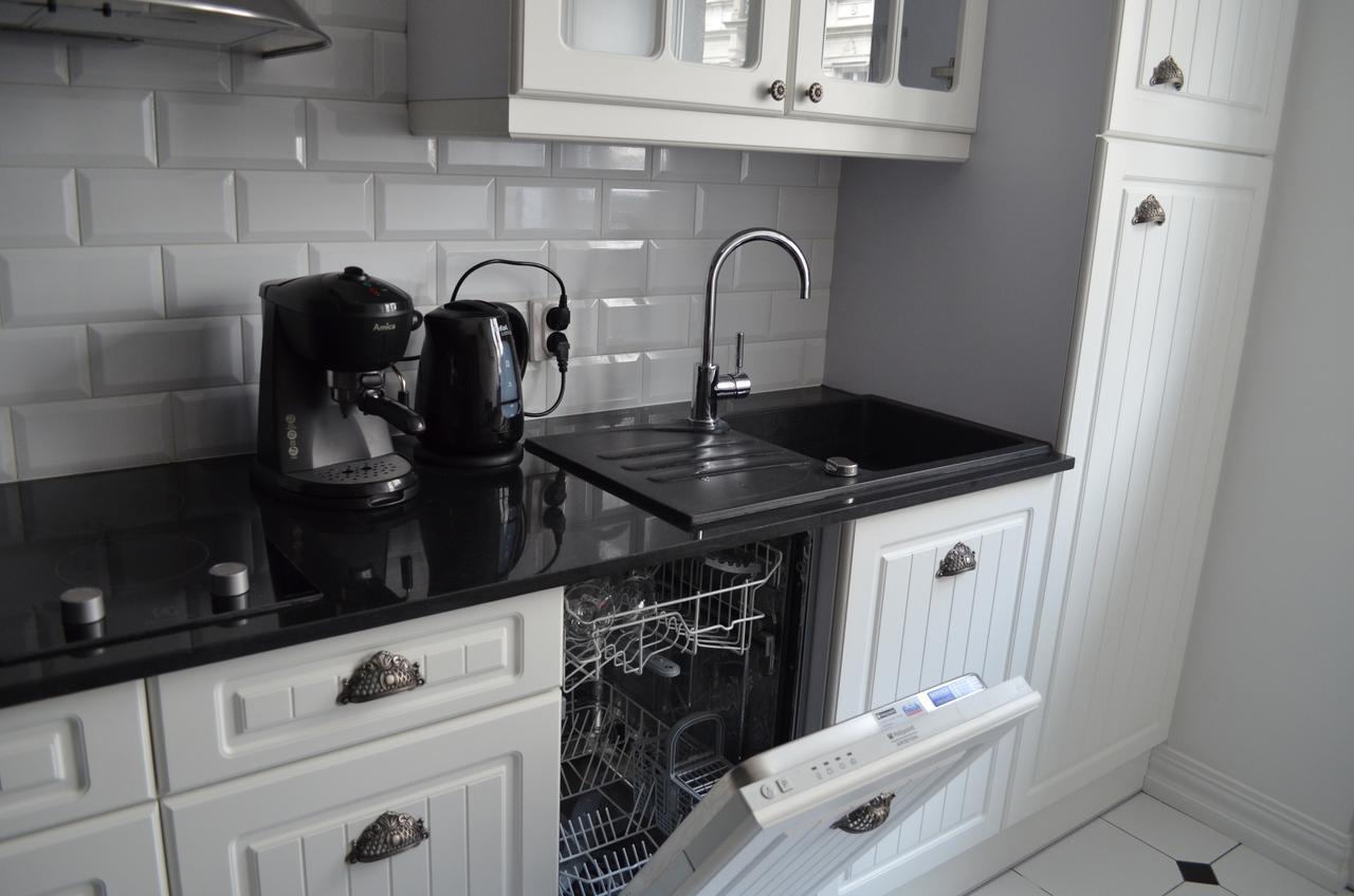 Apartament Orchidea Centrum Варшава Екстериор снимка